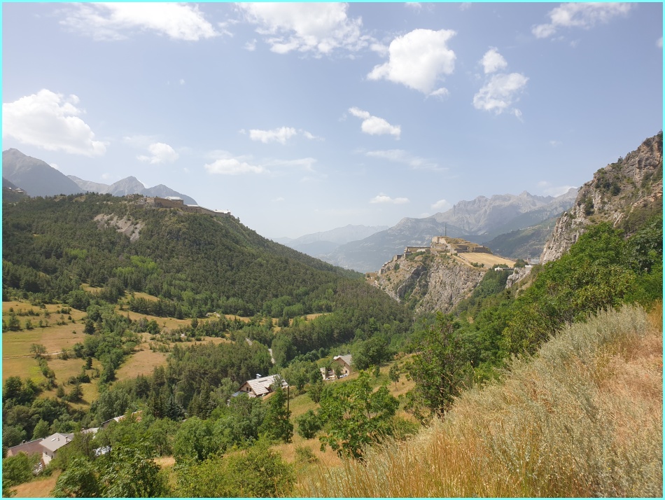 Abfahrt Col de l'Echelle.jpg